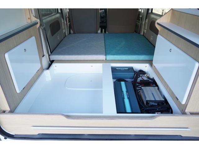 エブリイ ジョインターボ　ＳＴＳキャンパー　ＫＯＫＯ〜Ｄａｙｂｒｅａｋ〜　リチウム３００Ａｈ　１２Ｖクーラー　１５００Ｗインバーター　走行充電器　外部充電器　１０５Ｗソーラーパネル　ダウンライト　天井収納　キャンピング仕様（10枚目）