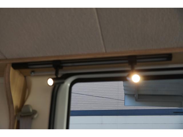 エブリイ ジョインターボ　ＳＴＳキャンパー　ＫＯＫＯ〜Ｄａｙｂｒｅａｋ〜　リチウム３００Ａｈ　１２Ｖクーラー　１５００Ｗインバーター　走行充電器　外部充電器　１０５Ｗソーラーパネル　ダウンライト　天井収納　キャンピング仕様（24枚目）