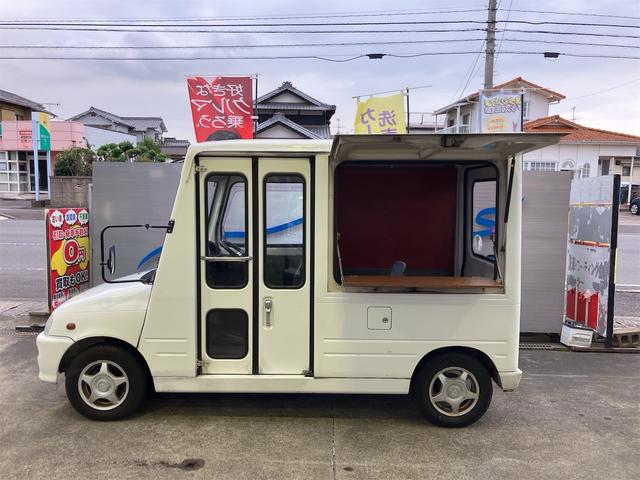 ミラウォークスルーバン ベースグレード オートマ車 社外12インチアルミホイール スライドドア 社外ハンドル 1/2人乗り 移動販売車(4枚目)