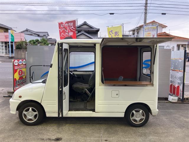 ミラウォークスルーバン ベースグレード オートマ車 社外12インチアルミホイール スライドドア 社外ハンドル 1/2人乗り 移動販売車(5枚目)