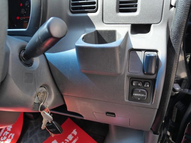 ハイゼットカーゴ クルーズ　エアコン　パワーウィンドウ　パワーステアリング　Ｗエアバッグ　電動格納ミラー　ルーフラック　ＣＤ　カセット　キーレスエントリー（25枚目）