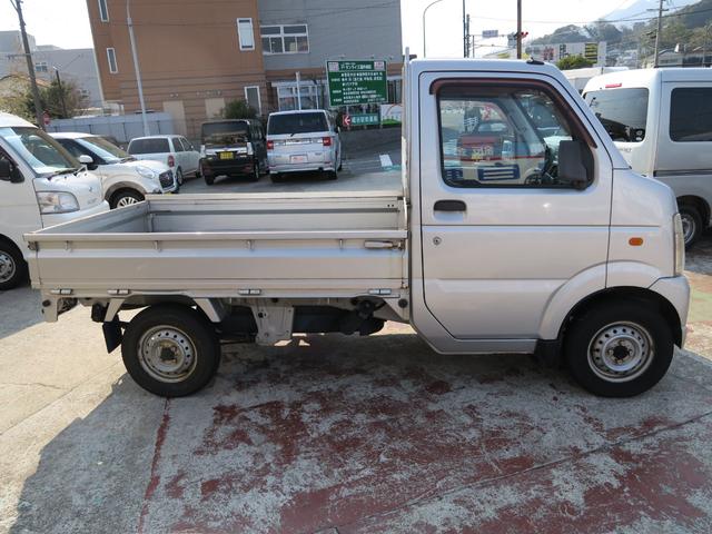 キャリイトラック ＫＣエアコン・パワステ　セレクト４ＷＤ車　５速ミッション　エアコン　パワーステアリング　三方開　ラジオ　ライトレベル調節　積載可能量３５０ｋｇ（5枚目）