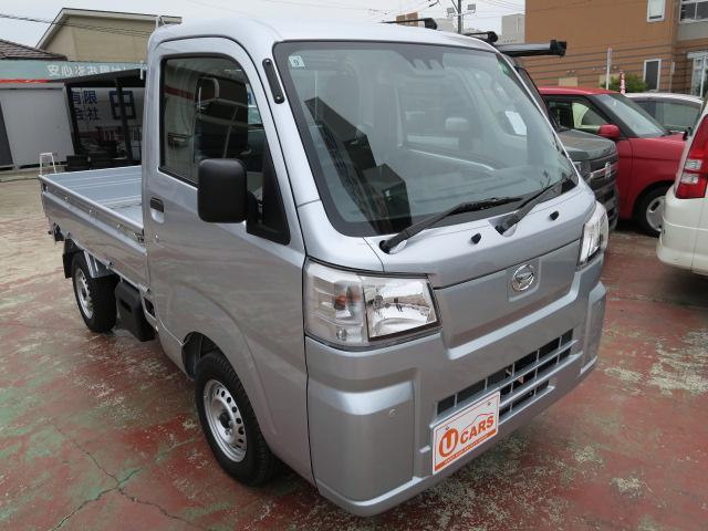 ハイゼットトラック スタンダード　デフロック付きセレクト４ＷＤ車　エアコン　パワーステアリング　Ｗエアバッグ　トラクションコントロール　パーキングセンサー　アイドリングストップ　ラジオ（4枚目）