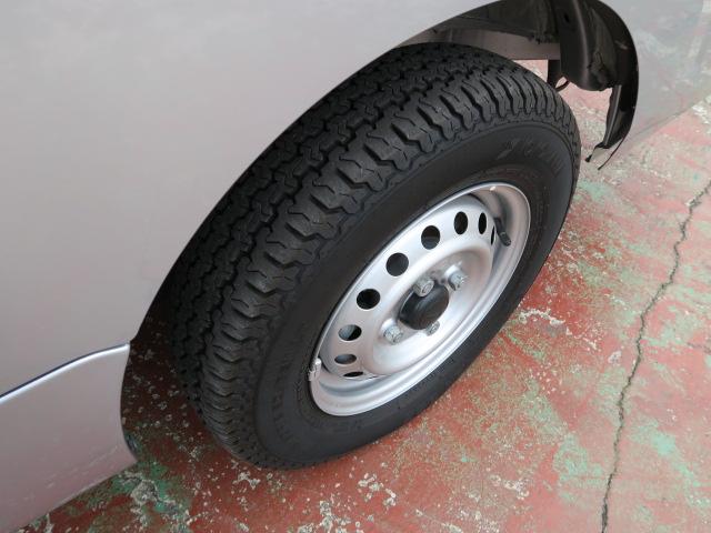ハイゼットトラック スタンダード　デフロック付きセレクト４ＷＤ車　エアコン　パワーステアリング　Ｗエアバッグ　トラクションコントロール　パーキングセンサー　アイドリングストップ　ラジオ（14枚目）