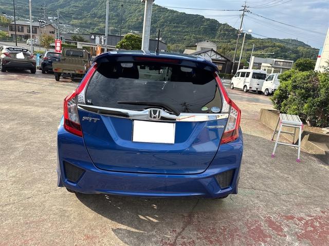 フィットハイブリッド Ｓパッケージ　ハイブリッド　ホンダセンシング　クルコン　パドルシフト　純正フルセグナビ　　Ｂｌｕｅｔｏｏｔｈ　バックカメラ　ＥＴＣ　ドラレコ前後（3枚目）