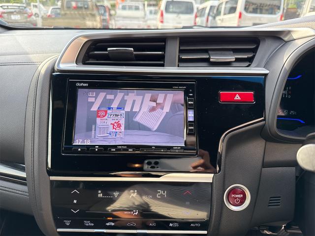 フィットハイブリッド Ｓパッケージ　ハイブリッド　ホンダセンシング　クルコン　パドルシフト　純正フルセグナビ　　Ｂｌｕｅｔｏｏｔｈ　バックカメラ　ＥＴＣ　ドラレコ前後（10枚目）