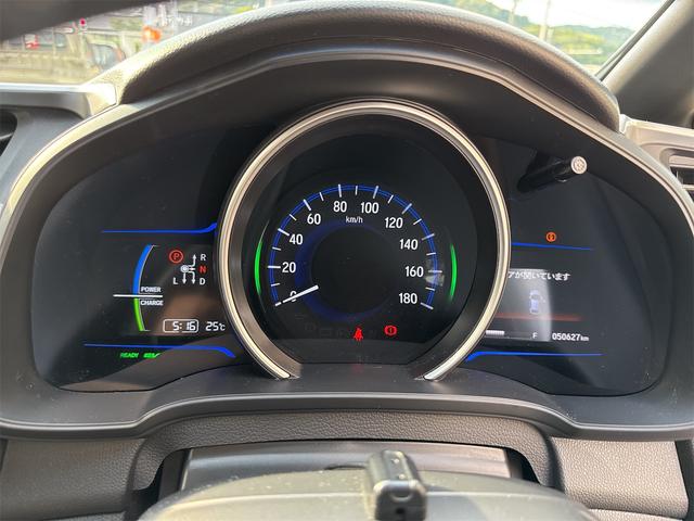 フィットハイブリッド Ｓパッケージ　ハイブリッド　ホンダセンシング　クルコン　パドルシフト　純正フルセグナビ　　Ｂｌｕｅｔｏｏｔｈ　バックカメラ　ＥＴＣ　ドラレコ前後（16枚目）