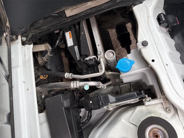 スーパーキャリイ Ｌ　４ＷＤ　ＭＴ車　エアコン　パワステ　踏み間違え防止　ＥＴＣ（17枚目）