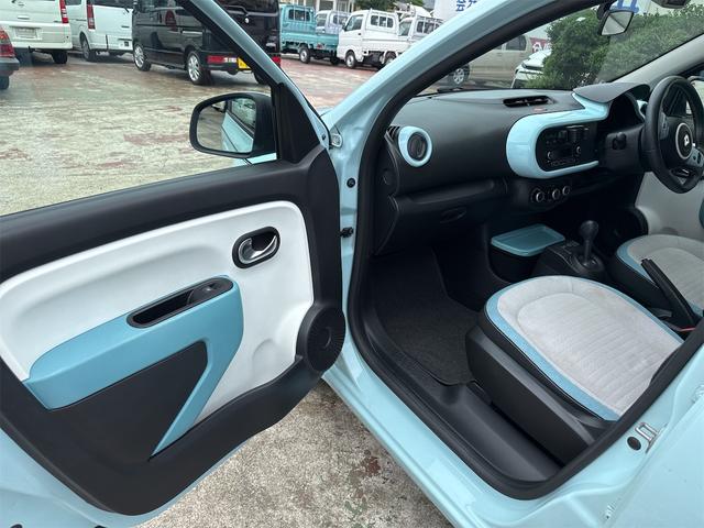 トゥインゴ ゼン　クルーズコントロール　Ｂｌｕｅｔｏｏｔｈ　キーレス（24枚目）