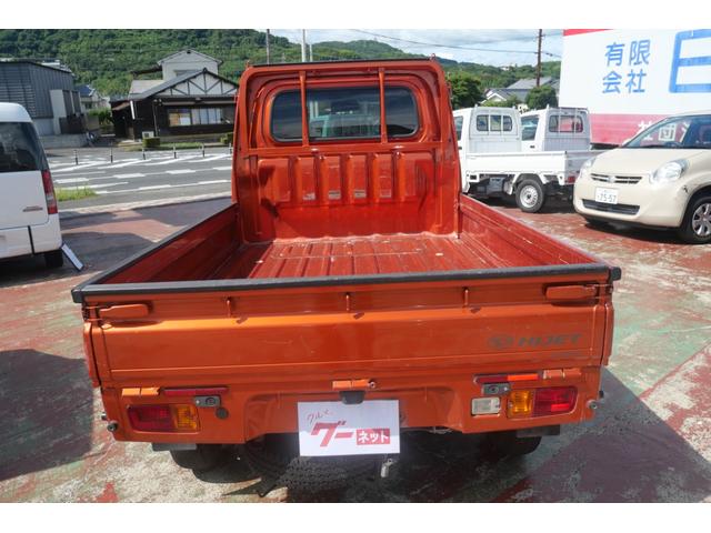 ハイゼットトラック スタンダードＳＡＩＩＩｔ　セレクト４ＷＤ車　エアコン　パワーステアリング　エアバッグ　ラジオ　トラクションコントロール　三方開　荷台ガード　パーキングセンサー（6枚目）