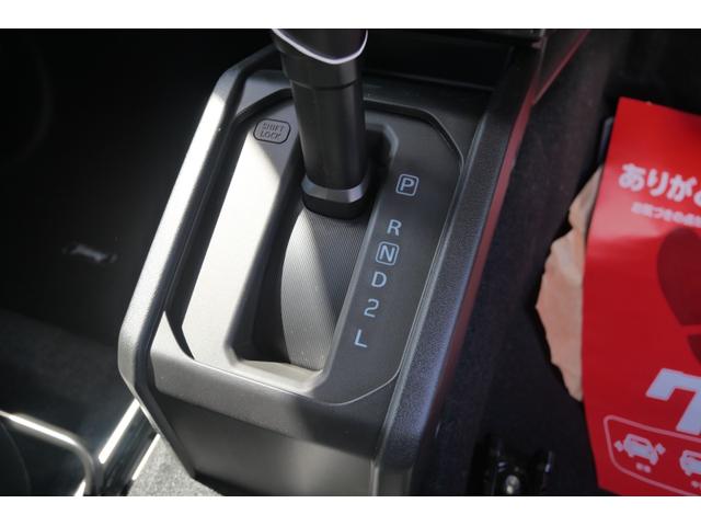 ジムニー ＸＣ　届け出済み未使用車　ブレーキサポート　スマートキー　プッシュスタート　シートヒーター　電動格納ミラー　トラクションコントロール　オートエアコン（21枚目）