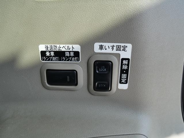 タント 　スローパー　リヤシート付仕様　ＣＤ　キーレスエントリー　ライトレベル調節　電動格納ミラー　プライバシーガラス　セキュリティ　ドライブレコーダー（11枚目）