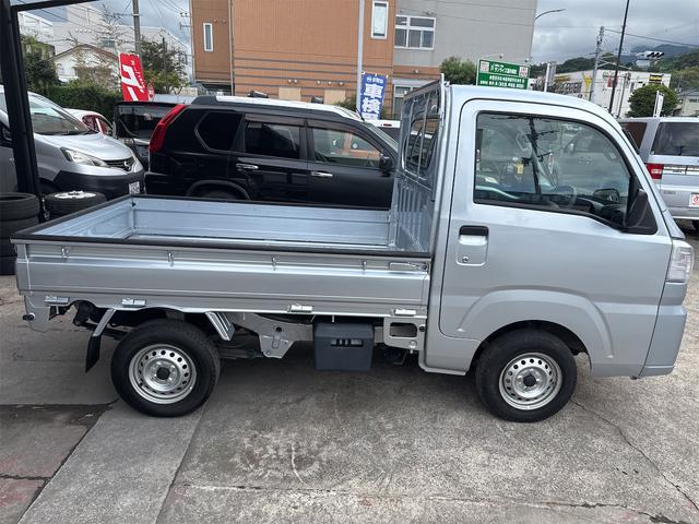 ハイゼットトラック スタンダード　農用スペシャル　４ＷＤ　マニュアル車　デフロック　エアバック　アイドリングストップ（4枚目）