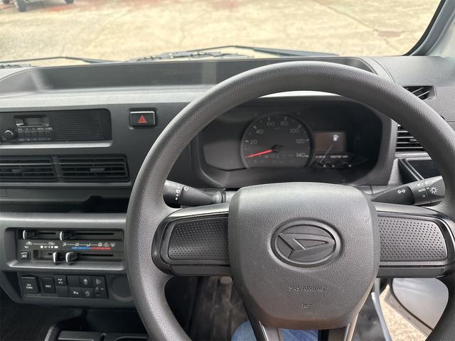 ハイゼットトラック スタンダード　農用スペシャル　４ＷＤ　マニュアル車　デフロック　エアバック　アイドリングストップ（15枚目）