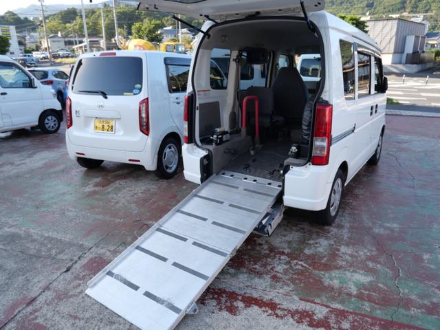 エブリイワゴン 　車いす移動車　エアコン　パワーステアリング　パワーウィンドウ　ライトレベル調節　ラジオ　ドライブレコーダー（10枚目）