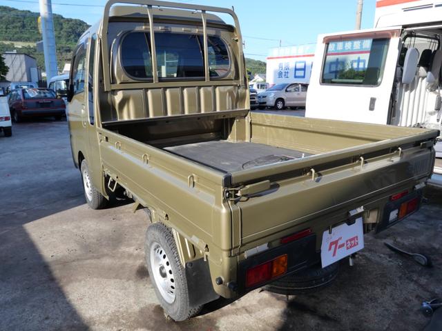 ハイゼットトラック ジャンボ セレクト4WD車 エアコン パワーステアリング Wエアバッグ ラジオ 三方開 荷台マット(7枚目)