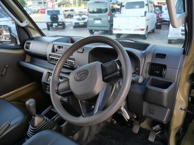 ハイゼットトラック ジャンボ セレクト4WD車 エアコン パワーステアリング Wエアバッグ ラジオ 三方開 荷台マット(12枚目)