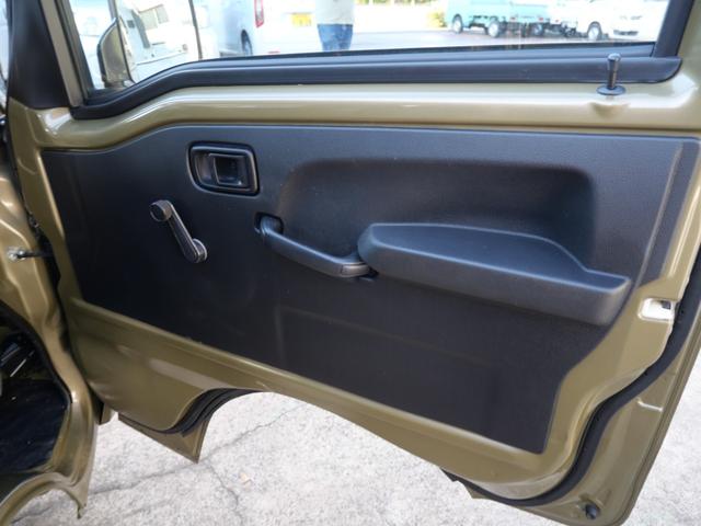 ハイゼットトラック ジャンボ セレクト4WD車 エアコン パワーステアリング Wエアバッグ ラジオ 三方開 荷台マット(16枚目)