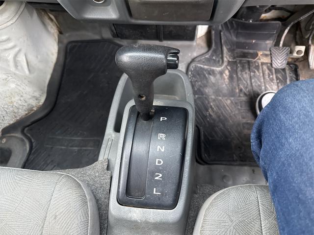ミニキャブトラック Vタイプ 4WD オートマ エアコン(11枚目)