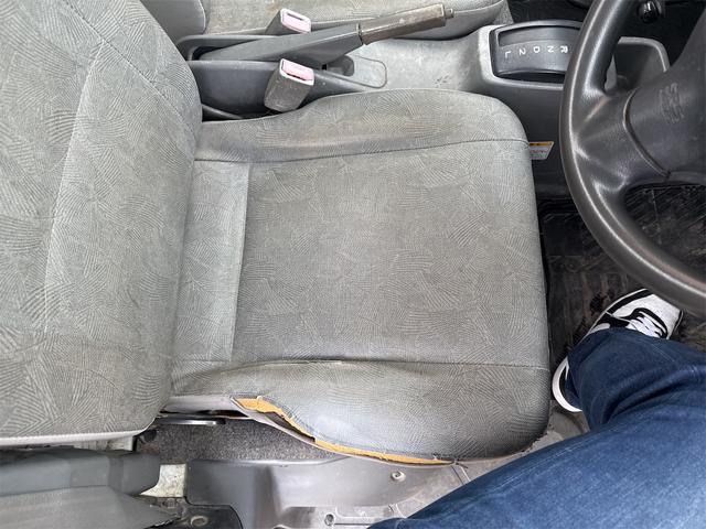 ミニキャブトラック Vタイプ 4WD オートマ エアコン(13枚目)