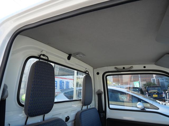 アクティトラック ＳＤＸ　４ＷＤ　パワーステアリング　三方開　荷台マット　荷台ガード　作業灯　ラジオ（25枚目）