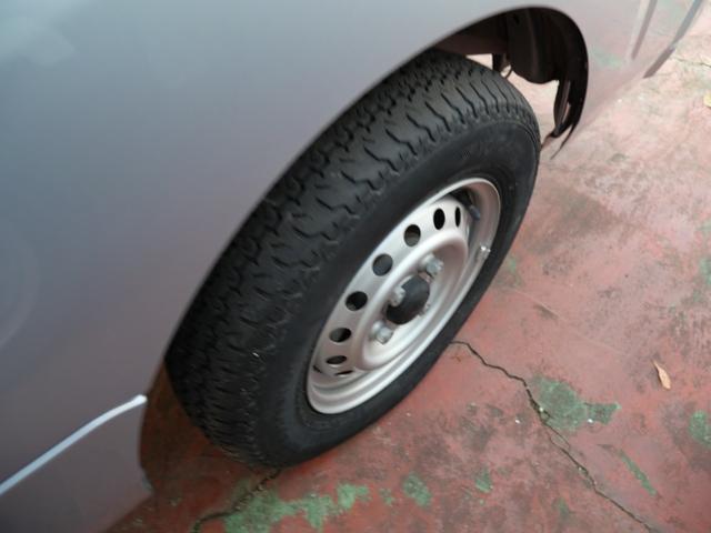 ハイゼットトラック スタンダード　セレクト４ＷＤ車　エアコン　パワーステアリング　Ｗエアバッグ　三方開　ナビ　フルセグ　パーキングセンサー　トラクションコントロール（12枚目）