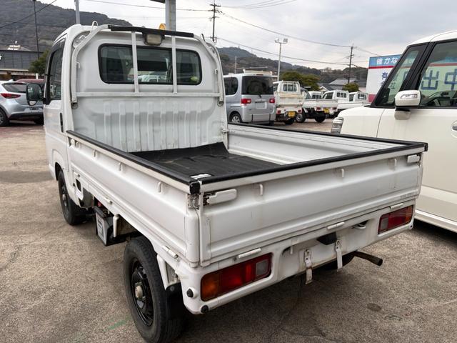 アクティトラック アタック　デフロック付きフルタイム４ＷＤ車　作業灯　ＣＤ　エアコン　パワーステアリング　パワーウィンドウ　エアバッグ　キーレスエントリー　パワーウィンドウ（7枚目）