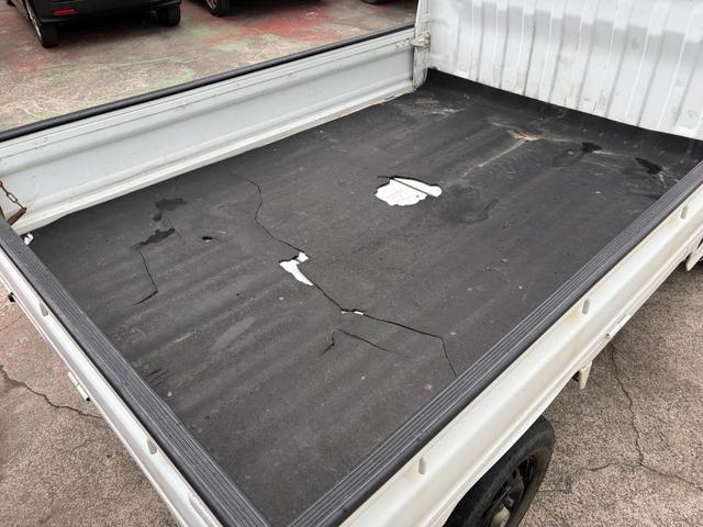 アクティトラック アタック　デフロック付きフルタイム４ＷＤ車　作業灯　ＣＤ　エアコン　パワーステアリング　パワーウィンドウ　エアバッグ　キーレスエントリー　パワーウィンドウ（13枚目）