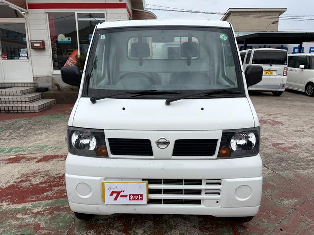 クリッパートラック 　セレクト４ＷＤ車　エアコン　パワーステアリング　エアバッグ　ラジオ　三方開　荷台ガード（3枚目）