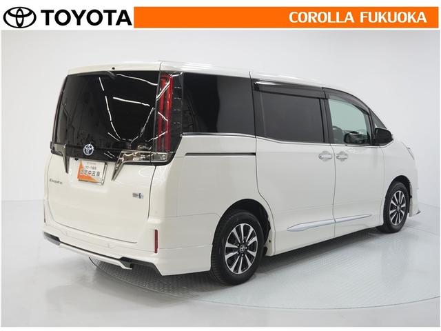 エスクァイア ハイブリッドＧｉプレミアムパッケジブラックテーラード　衝突被害軽減システム　両側電動スライド　メモリーナビ　フルセグ　ＥＴＣ　バックカメラ　後席モニター　ＣＤ　ＤＶＤ再生　キーレス　スマートキー　盗難防止装置（8枚目）