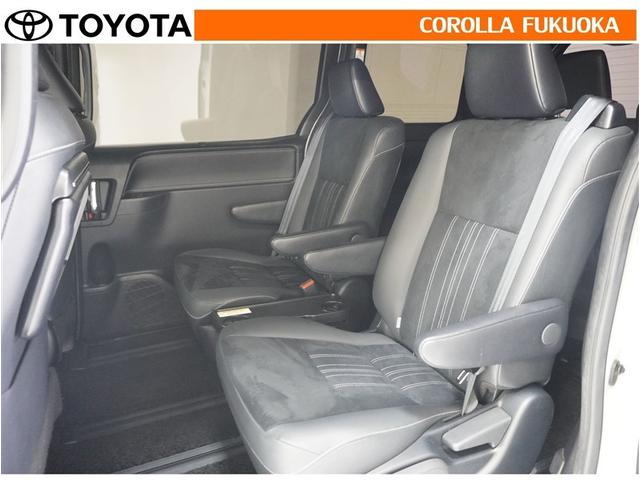 エスクァイア ハイブリッドＧｉプレミアムパッケジブラックテーラード　衝突被害軽減システム　両側電動スライド　メモリーナビ　フルセグ　ＥＴＣ　バックカメラ　後席モニター　ＣＤ　ＤＶＤ再生　キーレス　スマートキー　盗難防止装置（13枚目）