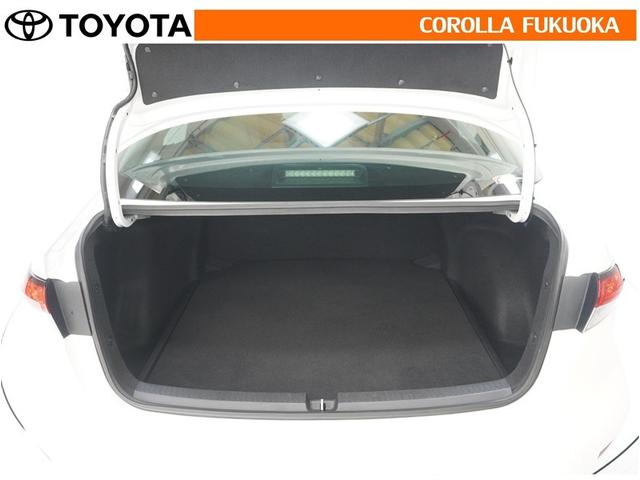 カローラ ハイブリッド　Ｓ　衝突被害軽減システム　メモリーナビ　ＥＴＣ　バックカメラ　キーレス　スマートキー　盗難防止装置（14枚目）