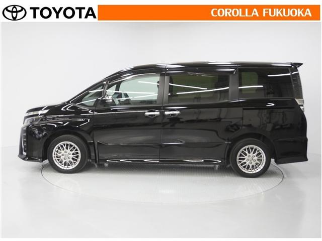 ヴォクシー ハイブリッドＺＳ　煌ＩＩＩ　衝突被害軽減システム　両側電動スライド　メモリーナビ　フルセグ　ＥＴＣ　バックカメラ　ＣＤ　ＤＶＤ再生　キーレス　スマートキー　盗難防止装置（6枚目）