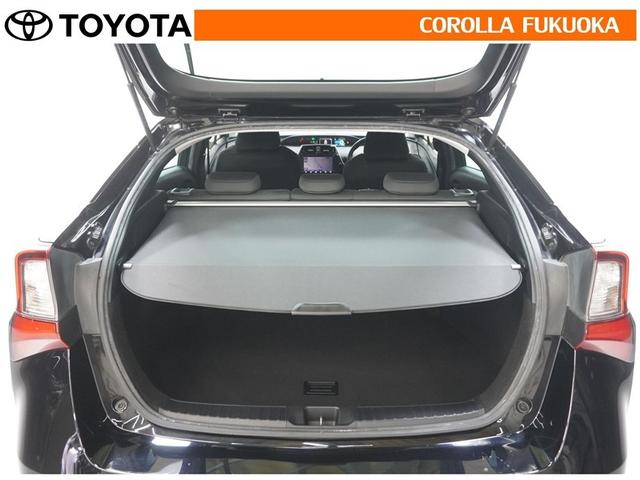 プリウス Ｓ　衝突被害軽減システム　メモリーナビ　フルセグ　ＥＴＣ　バックカメラ　ＣＤ　ＤＶＤ再生　キーレス　スマートキー　盗難防止装置（14枚目）