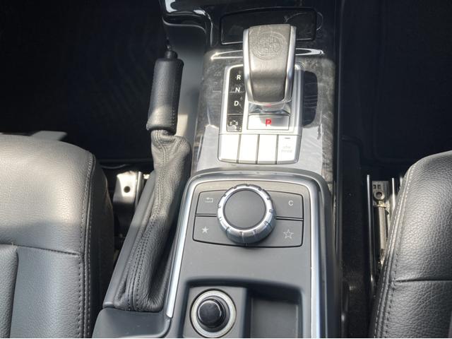 G350 ブルーテック 社外フロントリップスポイラー オーバーフェンダー 63ホイール 4WD バックカメラ パワーシート サンルーフ ナビ TV オートライト アルミホイール キーレスエントリー AT CD エアコン(6枚目)