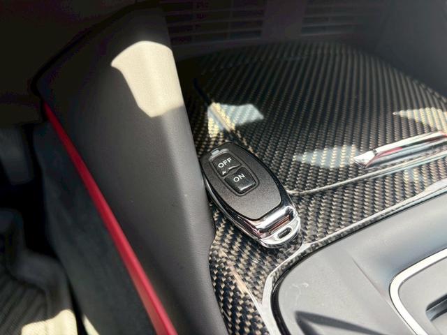 レヴァンテ S 可変バルブ サンルーフ エアサスペンション 革シート パワーシート 全周囲カメラ ドライブレコーダー(28枚目)