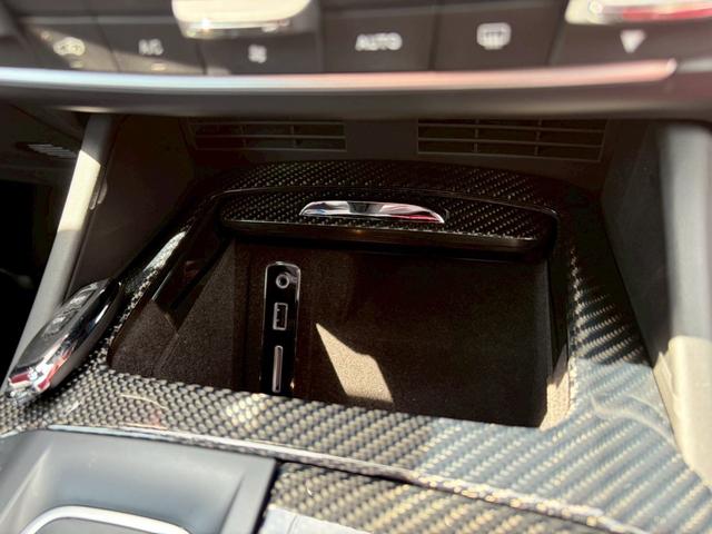 レヴァンテ S 可変バルブ サンルーフ エアサスペンション 革シート パワーシート 全周囲カメラ ドライブレコーダー(32枚目)