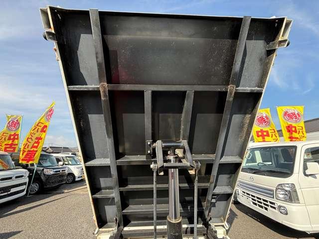 ＮＴ１００クリッパートラック 　多目的ダンプ　５速ミッション　軽トラック　軽ダンプ　タイヤ新品４本交換済　デフロック　４ＷＤ　Ｗエアバック　保証付き（19枚目）
