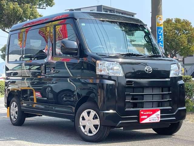 ハイゼットカーゴ クルーズターボ　届出済未使用車　ＣＶＴ車　９インチディスプレイオ　フルセグ　Ｂｌｕｅｔｏｏｔｈ接続　バックカメラ　ＨＤＭＩ　スマートキー　コーナーセンサー　追突被害軽減ブレーキ　スマアシ　両側スライドドア　保証付き（9枚目）