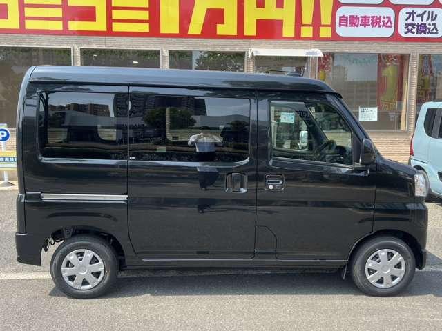 ハイゼットカーゴ クルーズターボ　届出済未使用車　ＣＶＴ車　９インチディスプレイオ　フルセグ　Ｂｌｕｅｔｏｏｔｈ接続　バックカメラ　ＨＤＭＩ　スマートキー　コーナーセンサー　追突被害軽減ブレーキ　スマアシ　両側スライドドア　保証付き（10枚目）