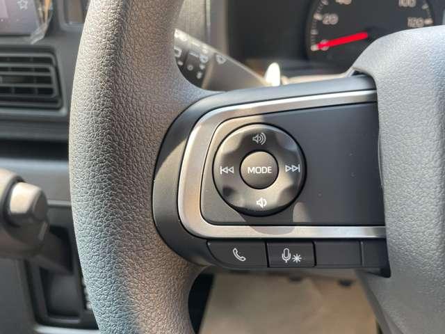 ハイゼットカーゴ クルーズターボ　届出済未使用車　ＣＶＴ車　９インチディスプレイオ　フルセグ　Ｂｌｕｅｔｏｏｔｈ接続　バックカメラ　ＨＤＭＩ　スマートキー　コーナーセンサー　追突被害軽減ブレーキ　スマアシ　両側スライドドア　保証付き（28枚目）