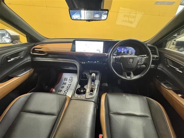 クラウンクロスオーバー ＲＳアドバンスド　革シート　サンルーフ　４ＷＤ　フルセグ　メモリーナビ　ミュージックプレイヤー接続可　バックカメラ　衝突被害軽減システム　ＥＴＣ　ドラレコ　ＬＥＤヘッドランプ　ワンオーナー（8枚目）