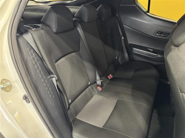 Ｃ－ＨＲ Ｓ　ＬＥＤパッケージ　フルセグ　メモリーナビ　ＤＶＤ再生　ミュージックプレイヤー接続可　バックカメラ　衝突被害軽減システム　ＥＴＣ　ドラレコ　ＬＥＤヘッドランプ　ワンオーナー（11枚目）