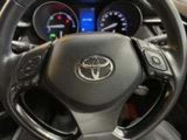 Ｃ－ＨＲ Ｓ　ＬＥＤパッケージ　フルセグ　メモリーナビ　ＤＶＤ再生　ミュージックプレイヤー接続可　バックカメラ　衝突被害軽減システム　ＥＴＣ　ドラレコ　ＬＥＤヘッドランプ　ワンオーナー（31枚目）