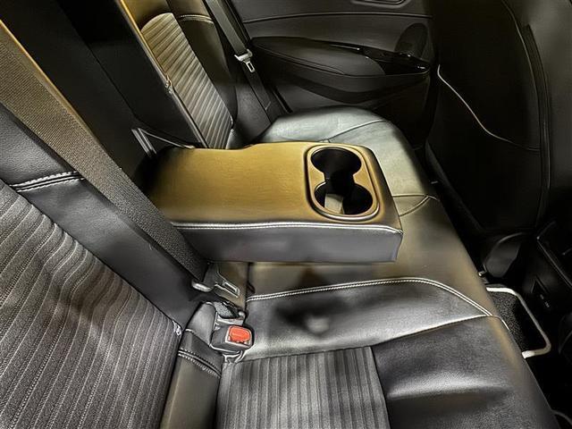 カローラツーリング ハイブリッド　ダブルバイビー　フルセグ　メモリーナビ　ミュージックプレイヤー接続可　バックカメラ　衝突被害軽減システム　ＥＴＣ　ドラレコ　ＬＥＤヘッドランプ　ワンオーナー（12枚目）