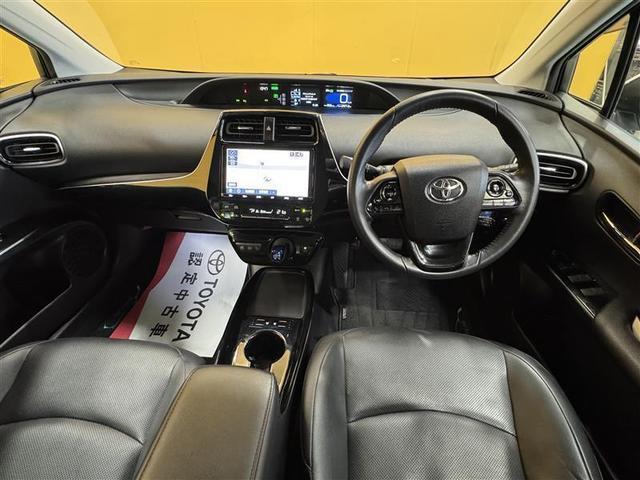 プリウス Ａプレミアム　フルセグ　メモリーナビ　ＤＶＤ再生　ミュージックプレイヤー接続可　バックカメラ　衝突被害軽減システム　ＥＴＣ　ドラレコ　ＬＥＤヘッドランプ　ワンオーナー（8枚目）