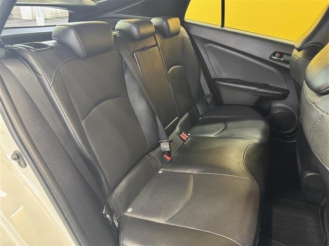 プリウス Ａプレミアム　フルセグ　メモリーナビ　ＤＶＤ再生　ミュージックプレイヤー接続可　バックカメラ　衝突被害軽減システム　ＥＴＣ　ドラレコ　ＬＥＤヘッドランプ　ワンオーナー（13枚目）