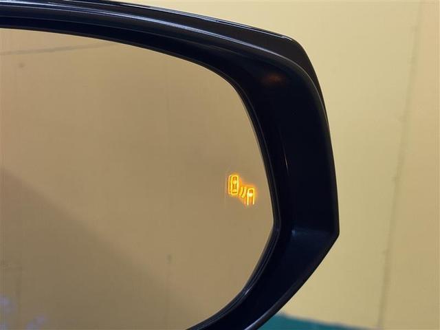 アルファードハイブリッド Ｓ　タイプゴールドＩＩＩ　４ＷＤ　フルセグ　メモリーナビ　ＤＶＤ再生　ミュージックプレイヤー接続可　後席モニター　バックカメラ　衝突被害軽減システム　ＥＴＣ　両側電動スライド　ＬＥＤヘッドランプ　乗車定員７人　３列シート（27枚目）