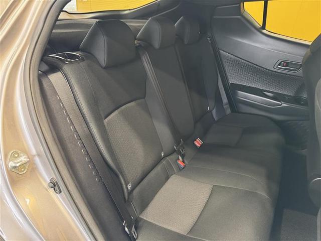 Ｃ－ＨＲ Ｓ　フルセグ　メモリーナビ　ＤＶＤ再生　ミュージックプレイヤー接続可　バックカメラ　衝突被害軽減システム　ＥＴＣ　ドラレコ　ワンオーナー　記録簿（7枚目）