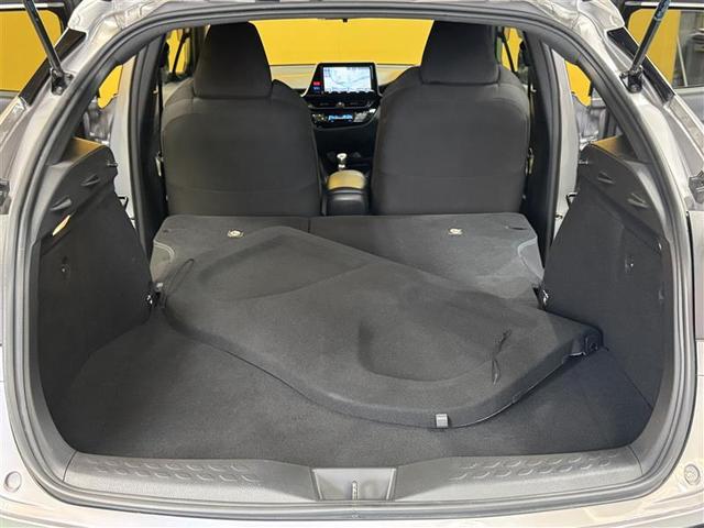 Ｃ－ＨＲ Ｓ　フルセグ　メモリーナビ　ＤＶＤ再生　ミュージックプレイヤー接続可　バックカメラ　衝突被害軽減システム　ＥＴＣ　ドラレコ　ワンオーナー　記録簿（9枚目）